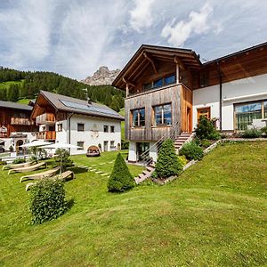 Villa Flora Mountain Lodges